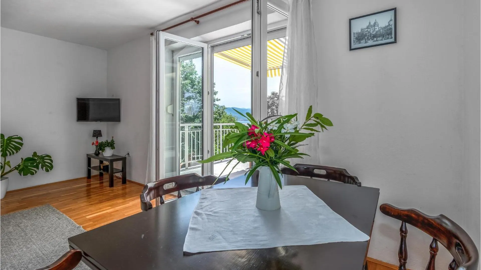 Holiday home 6 Bedroom Gorgeous Home In Novi Vinodolski